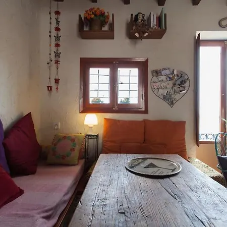 La Casita Azul
